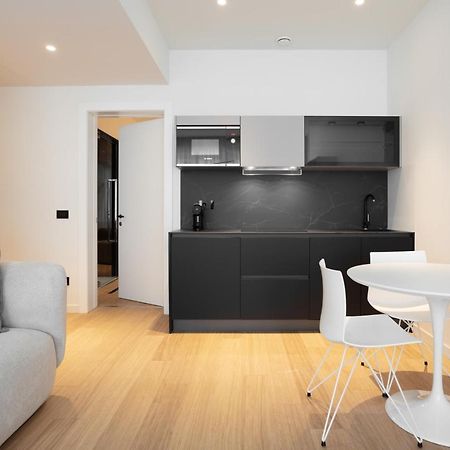 Sant'Ambrogio Apartments, Reception H24 มิลาน ภายนอก รูปภาพ