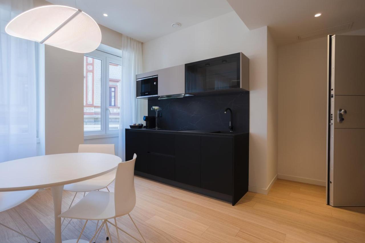 Sant'Ambrogio Apartments, Reception H24 มิลาน ภายนอก รูปภาพ